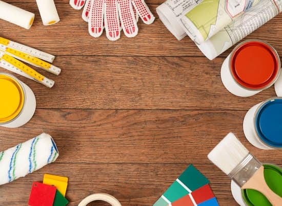 Beautifully organized workspace with stylish accessories - How to decorate your home office desk
