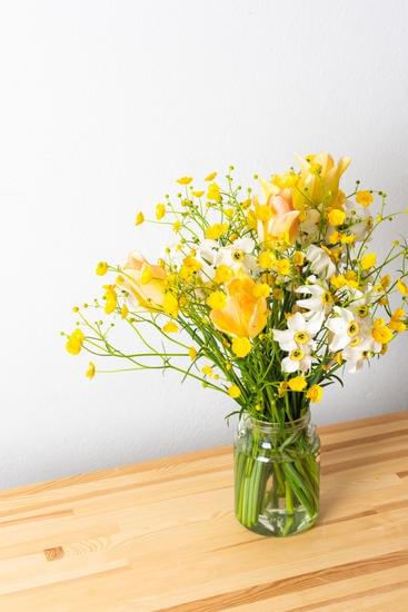 How to DIY Decorate Your Home